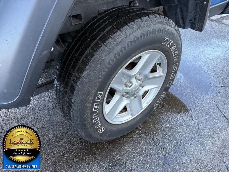 Jeep Gladiator Vehicle Full-screen Gallery Image 19