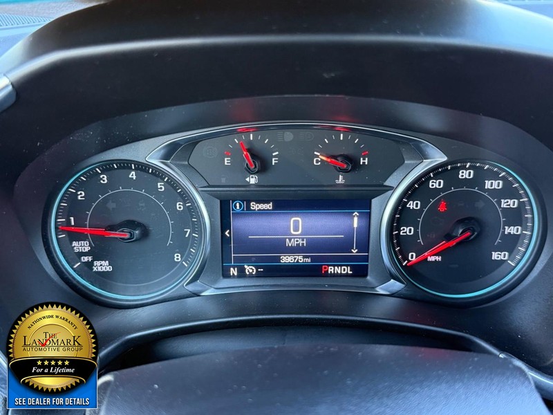 Chevrolet Equinox Vehicle Full-screen Gallery Image 14