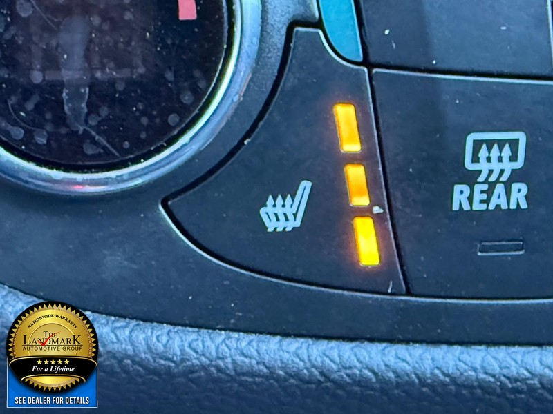 Chevrolet Equinox Vehicle Full-screen Gallery Image 16