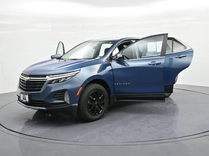 Chevrolet Equinox Vehicle Full-screen Gallery Image 28