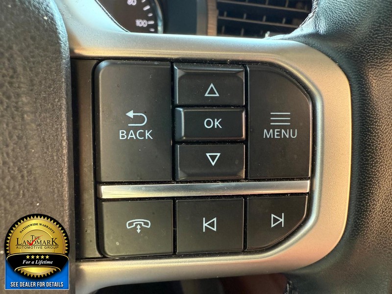 Ford Expedition Vehicle Full-screen Gallery Image 11