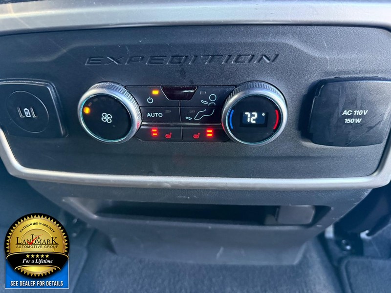 Ford Expedition Vehicle Full-screen Gallery Image 17