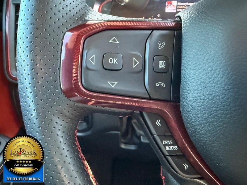 Ram 1500 Vehicle Full-screen Gallery Image 10