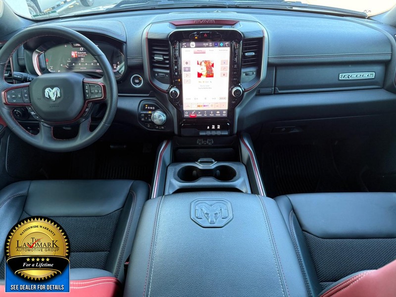 Ram 1500 Vehicle Full-screen Gallery Image 17