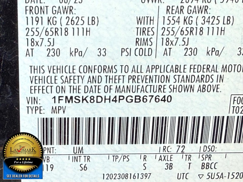 Ford Explorer Vehicle Full-screen Gallery Image 22