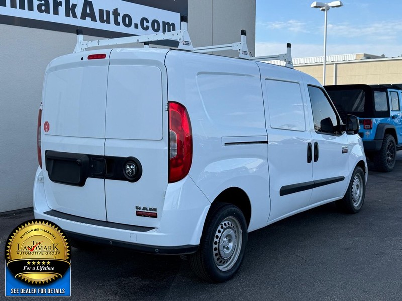 Ram ProMaster City Cargo Van Vehicle Full-screen Gallery Image 3