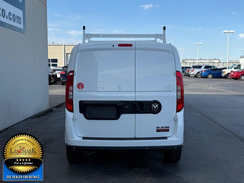 Ram ProMaster City Cargo Van Vehicle Full-screen Gallery Image 7