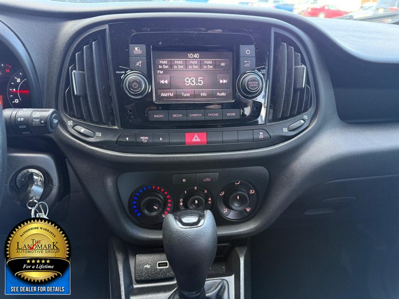 Ram ProMaster City Cargo Van Vehicle Full-screen Gallery Image 17