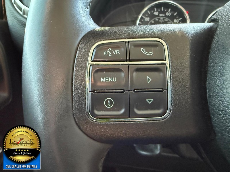 Jeep Wrangler Vehicle Full-screen Gallery Image 10