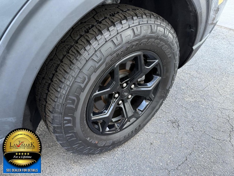 Ford Explorer Vehicle Full-screen Gallery Image 24