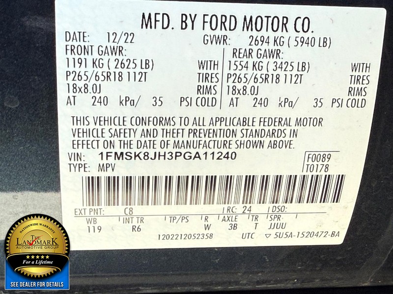 Ford Explorer Vehicle Full-screen Gallery Image 25