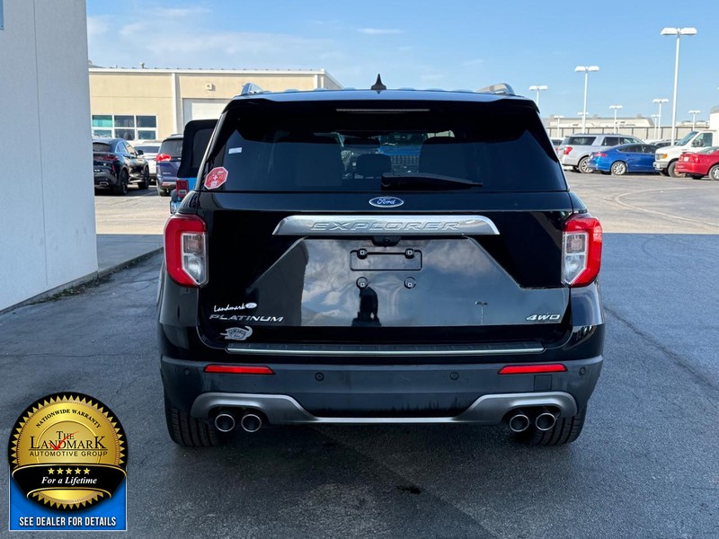 Ford Explorer Vehicle Full-screen Gallery Image 7