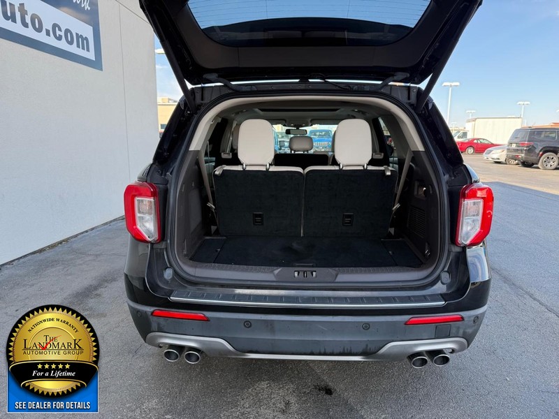 Ford Explorer Vehicle Full-screen Gallery Image 22