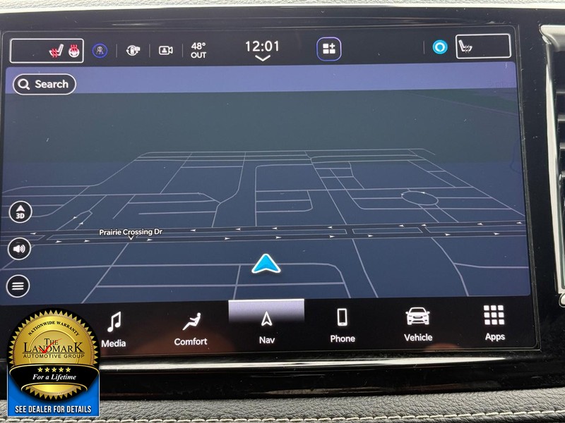 Chrysler Pacifica Vehicle Full-screen Gallery Image 15