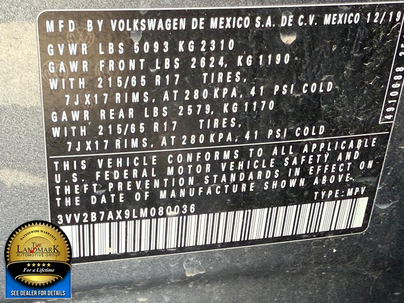 Volkswagen Tiguan Vehicle Full-screen Gallery Image 21