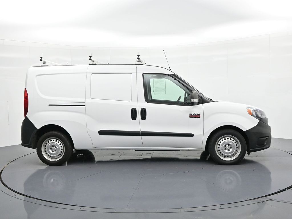 Ram ProMaster City Cargo Van Vehicle Full-screen Gallery Image 5