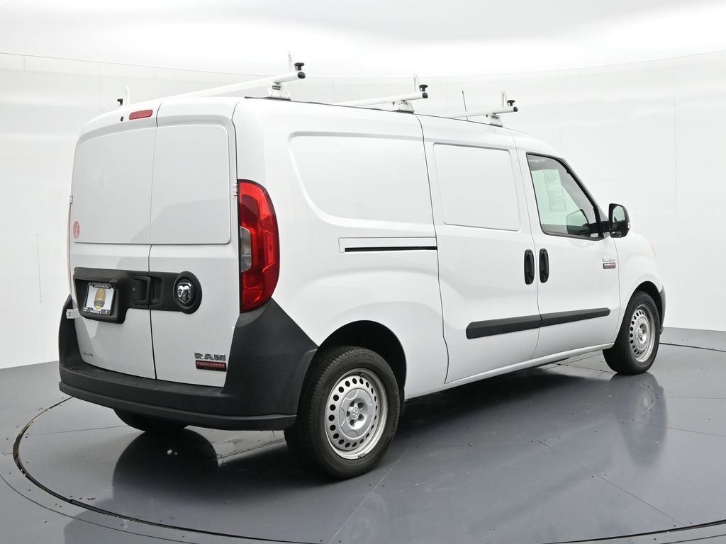 Ram ProMaster City Cargo Van Vehicle Full-screen Gallery Image 6