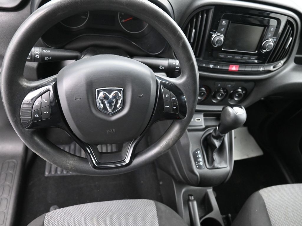 Ram ProMaster City Cargo Van Vehicle Full-screen Gallery Image 15