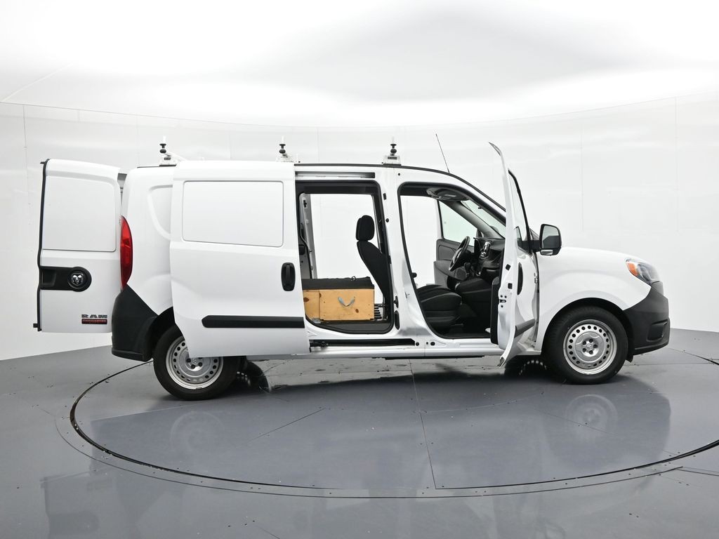 Ram ProMaster City Cargo Van Vehicle Full-screen Gallery Image 26
