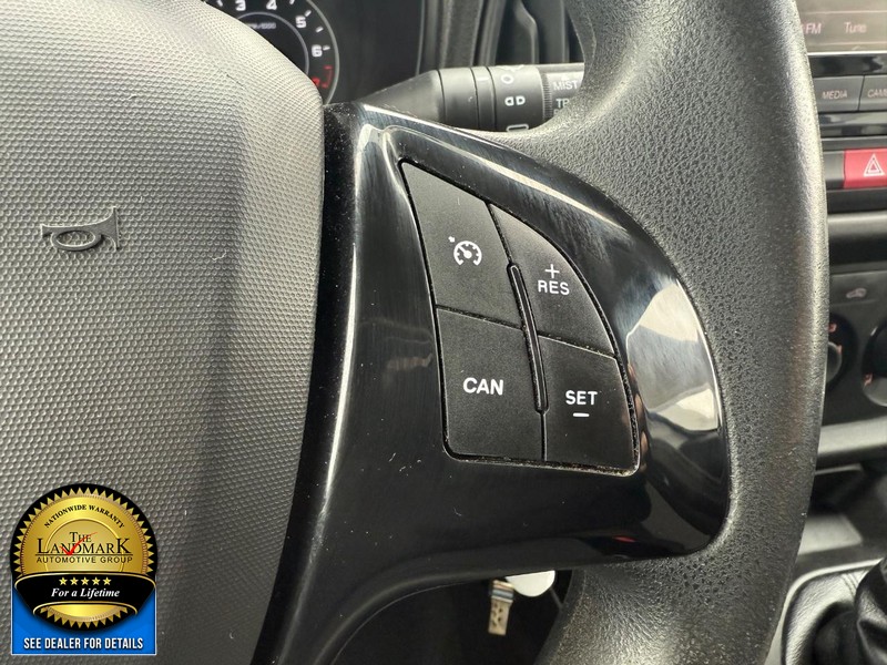 Ram ProMaster City Cargo Van Vehicle Full-screen Gallery Image 11