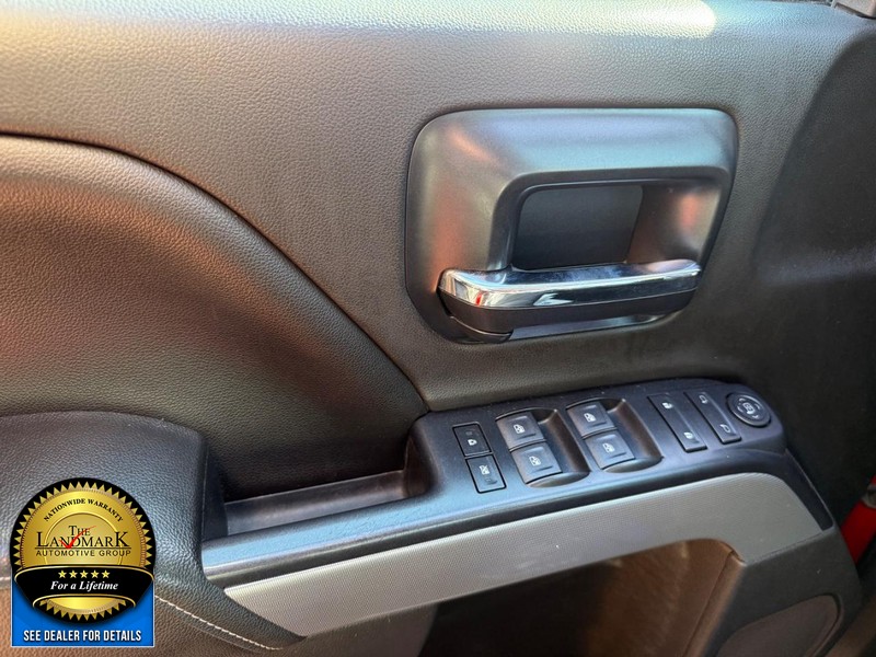 Chevrolet Silverado 1500 Vehicle Full-screen Gallery Image 8