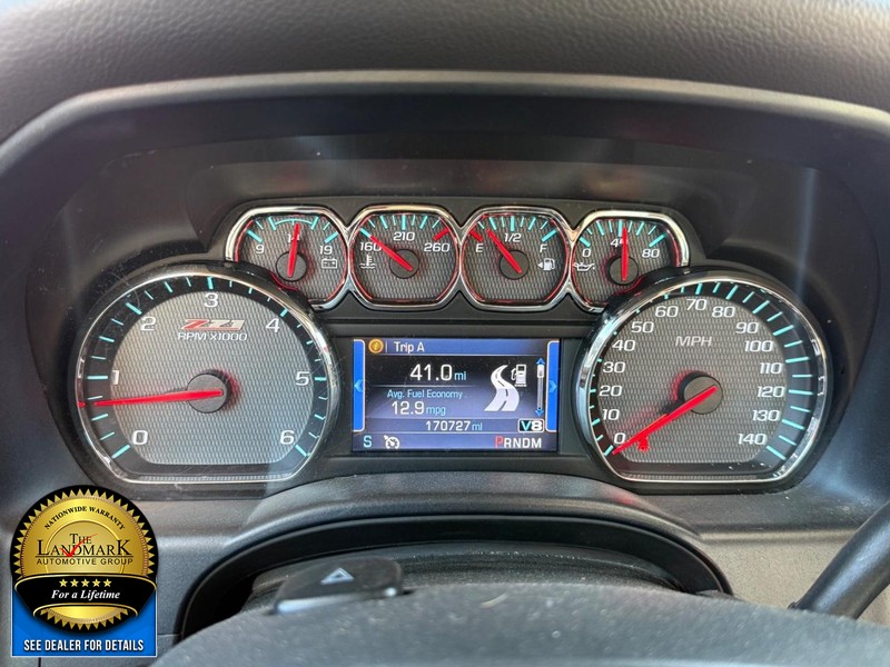 Chevrolet Silverado 1500 Vehicle Full-screen Gallery Image 12