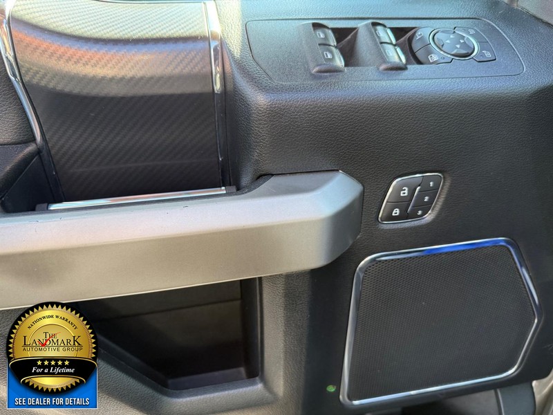 Ford F-150 Vehicle Full-screen Gallery Image 8