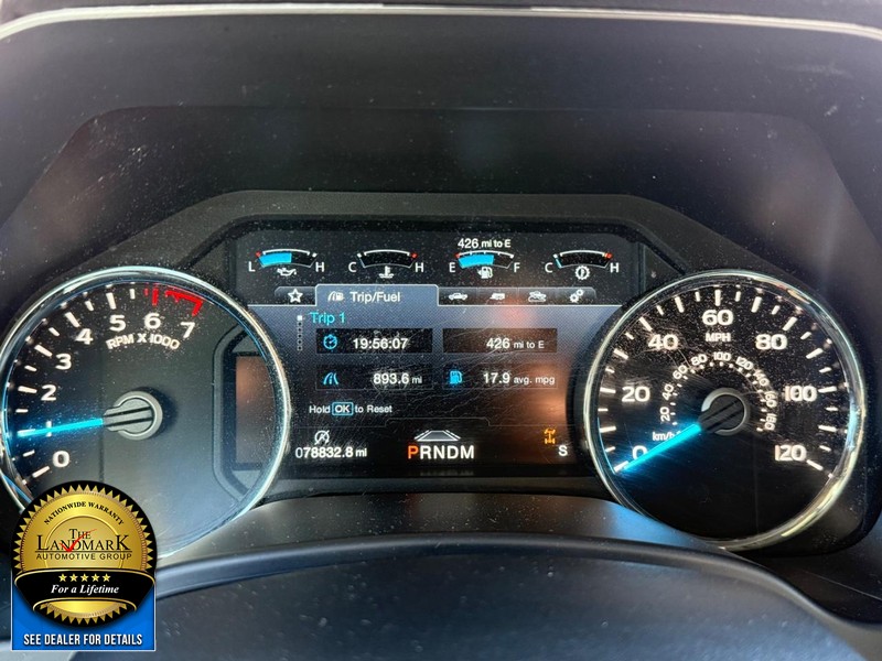 Ford F-150 Vehicle Full-screen Gallery Image 12