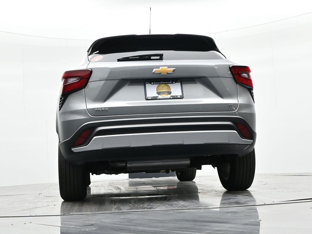 Chevrolet Trax Vehicle Full-screen Gallery Image 23