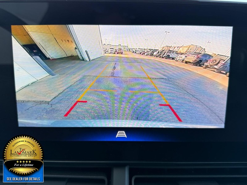 Chevrolet Trax Vehicle Full-screen Gallery Image 13