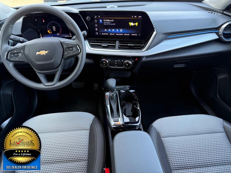 Chevrolet Trax Vehicle Full-screen Gallery Image 15