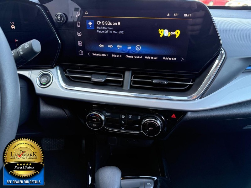 Chevrolet Trax Vehicle Full-screen Gallery Image 17