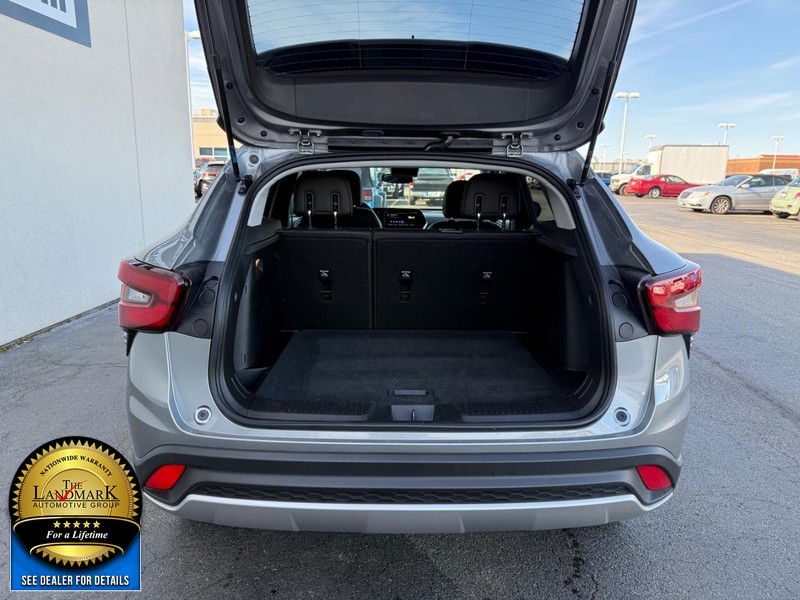 Chevrolet Trax Vehicle Full-screen Gallery Image 18