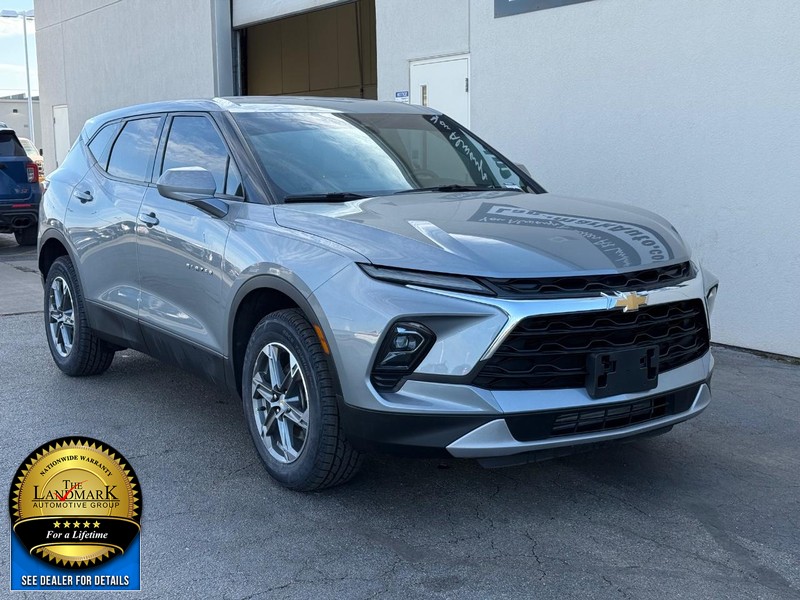 Chevrolet Blazer Vehicle Full-screen Gallery Image 2