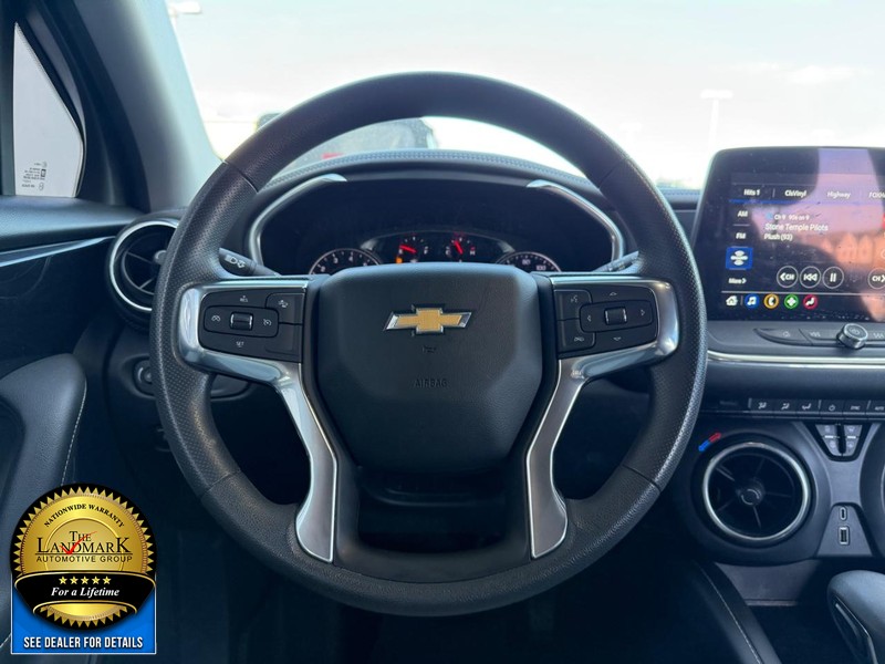 Chevrolet Blazer Vehicle Full-screen Gallery Image 16