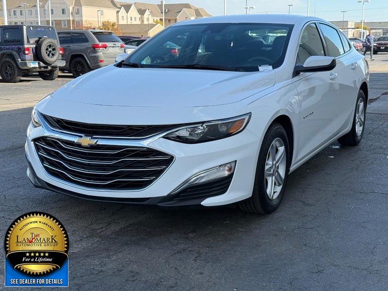 Chevrolet Malibu Vehicle Full-screen Gallery Image 5