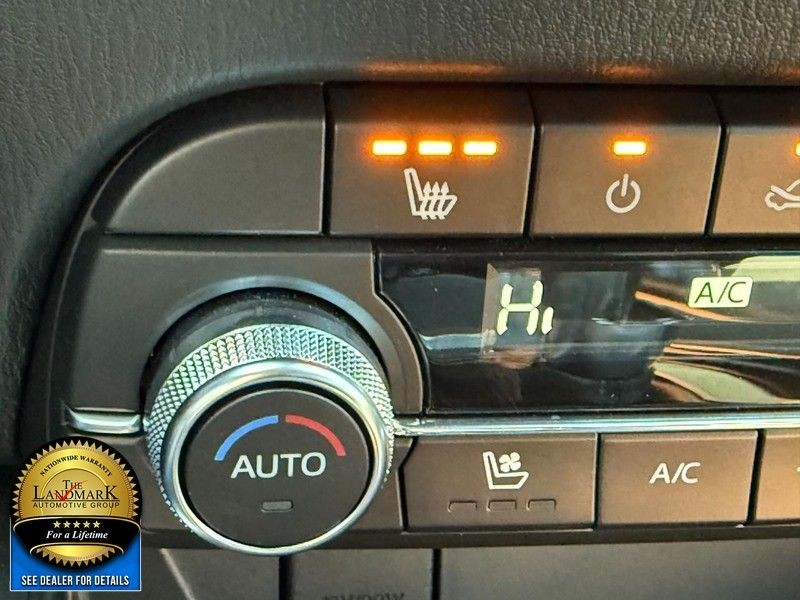 Mazda CX-5 Vehicle Full-screen Gallery Image 14