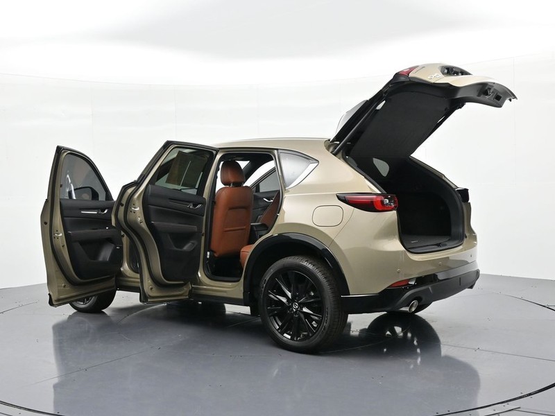 Mazda CX-5 Vehicle Full-screen Gallery Image 27