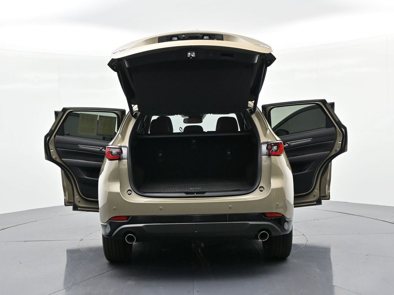 Mazda CX-5 Vehicle Full-screen Gallery Image 29