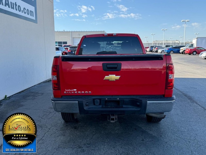 Chevrolet Silverado 1500 Vehicle Full-screen Gallery Image 7