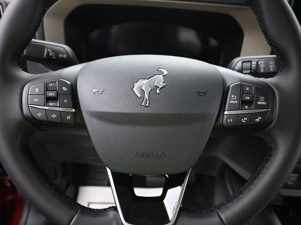 Ford Bronco Sport Vehicle Full-screen Gallery Image 13