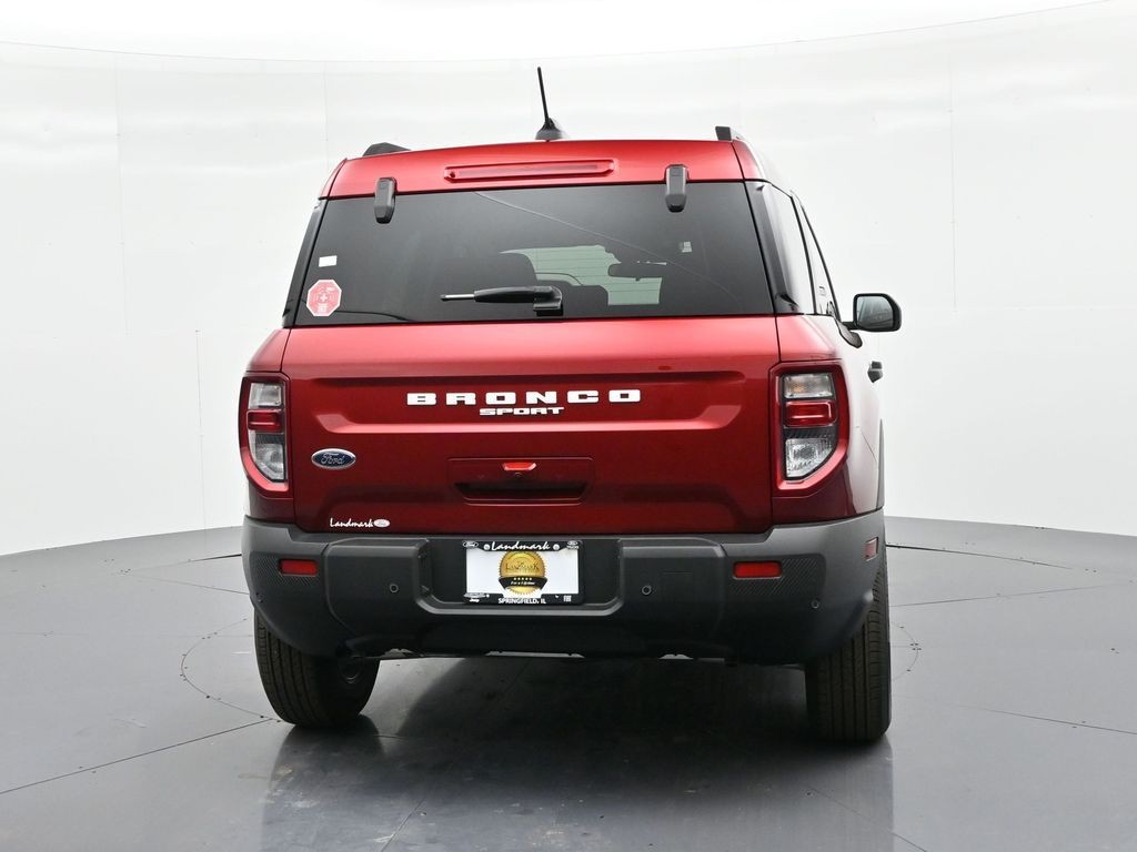 Ford Bronco Sport Vehicle Full-screen Gallery Image 7