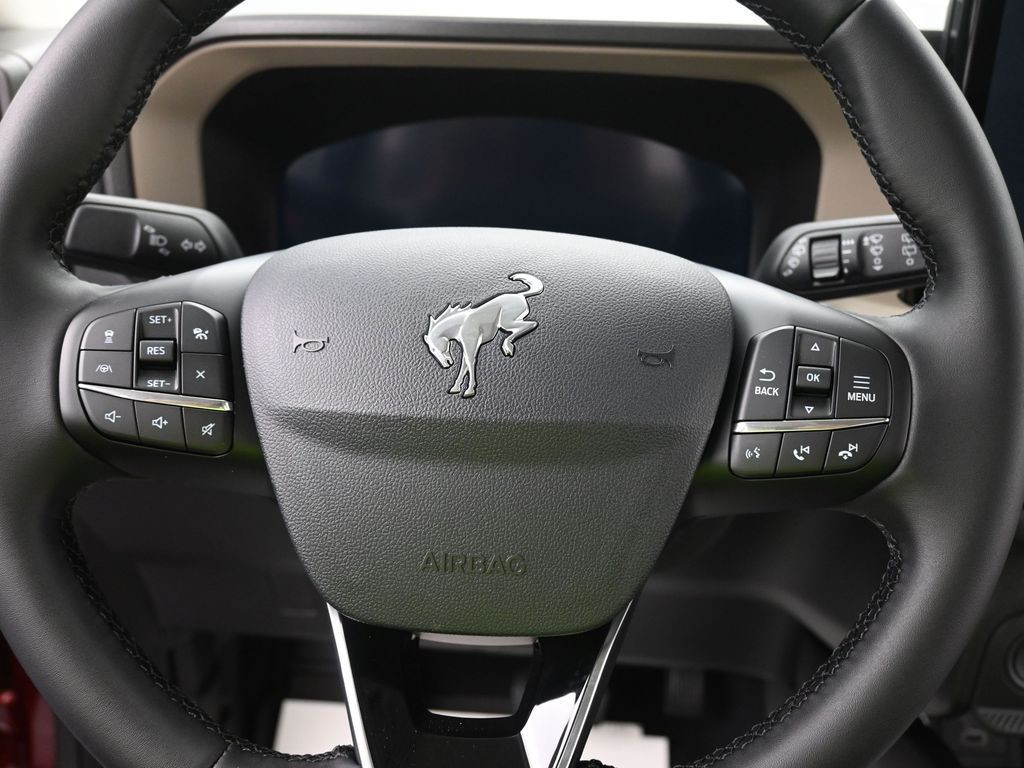 Ford Bronco Sport Vehicle Full-screen Gallery Image 13