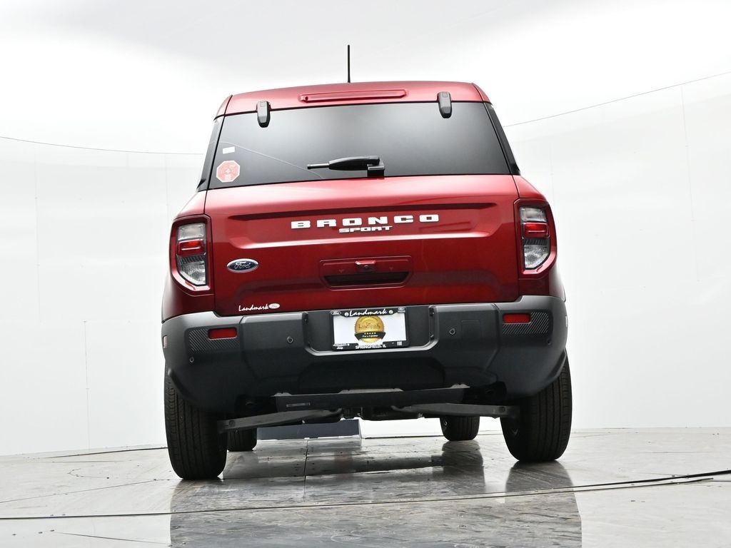 Ford Bronco Sport Vehicle Full-screen Gallery Image 22