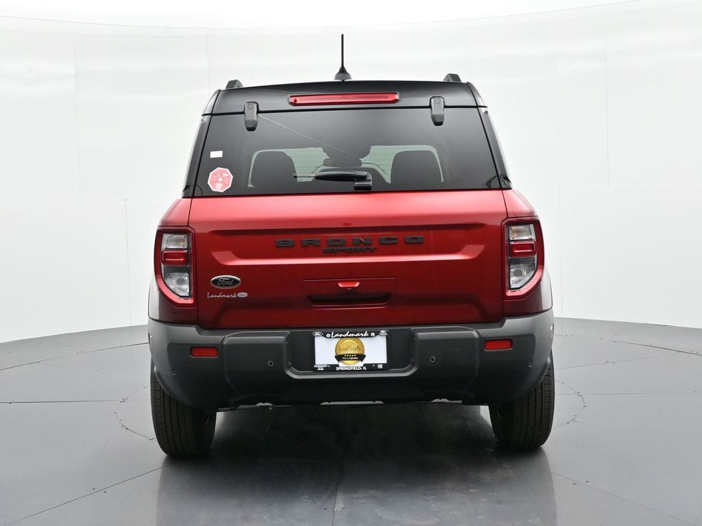 Ford Bronco Sport Vehicle Full-screen Gallery Image 7