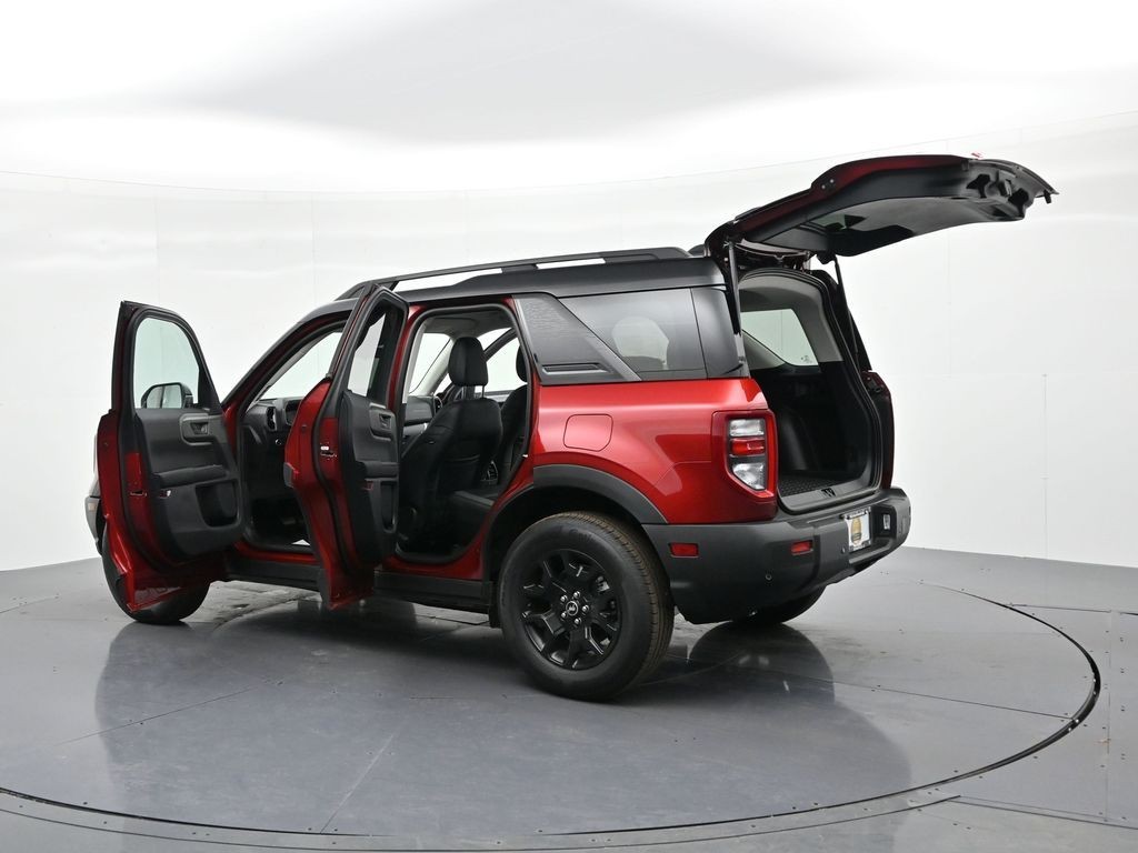 Ford Bronco Sport Vehicle Full-screen Gallery Image 27