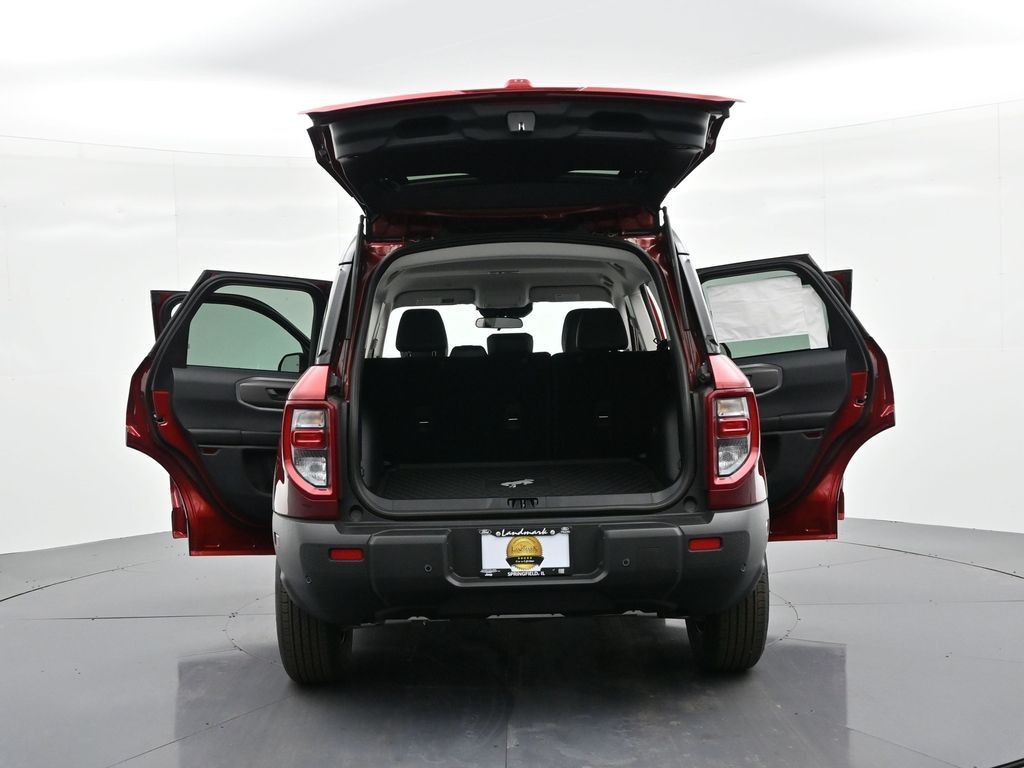 Ford Bronco Sport Vehicle Full-screen Gallery Image 29