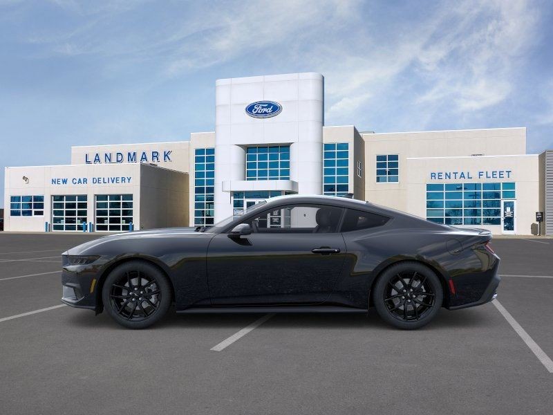 Ford Mustang Vehicle Full-screen Gallery Image 3