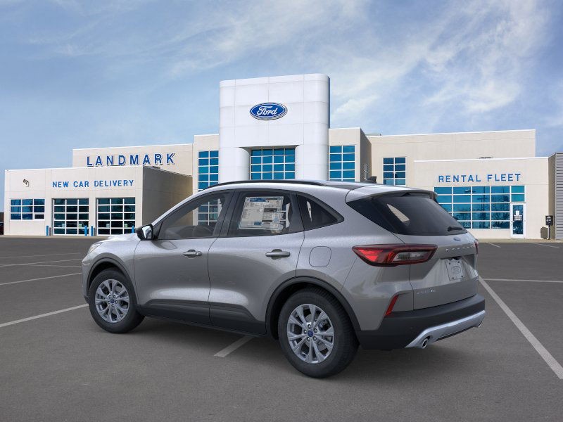 Ford Escape Vehicle Full-screen Gallery Image 4