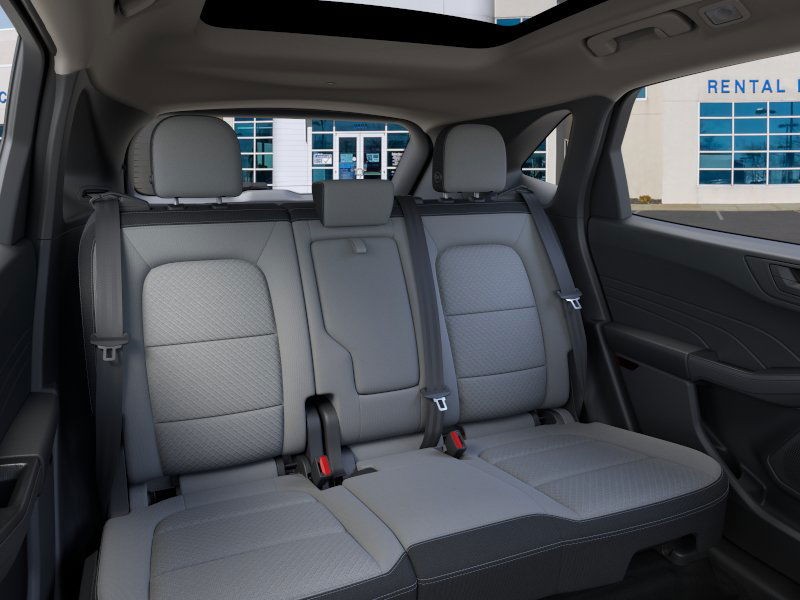 Ford Escape Vehicle Full-screen Gallery Image 11